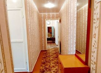 Продажа 3-комнатной квартиры, 60 м2, Азнакаево, улица Гагарина, 19