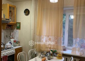 Продам 2-ком. квартиру, 69.9 м2, Казань, улица Николая Ершова, 49Б, Советский район