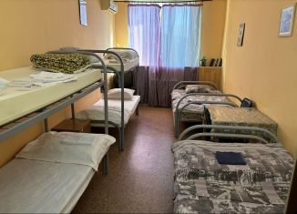 Сдается в аренду комната, 30 м2, Омск, 2-я Солнечная улица, 49В, Кировский округ