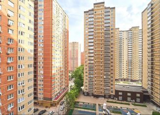 Продам 2-ком. квартиру, 65 м2, Краснодар, ЖК Свобода, Домбайская улица, 55к6