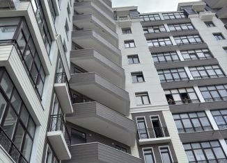 Продам 2-ком. квартиру, 96 м2, Ставропольский край, улица Крайнего, 74