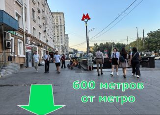 Сдаю торговую площадь, 6.5 м2, Москва, Авиамоторная улица, 30, метро Авиамоторная