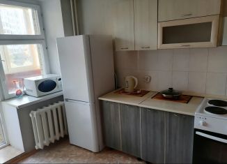 Сдается в аренду 1-ком. квартира, 37 м2, Тюмень, Амурская улица, 2