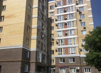 Сдается в аренду 3-комнатная квартира, 120 м2, Республика Башкортостан, улица Октябрьской Революции, 48/1