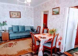 Продается трехкомнатная квартира, 55 м2, Ростовская область, Социалистическая улица