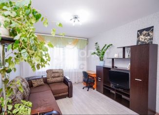 Продаю 3-ком. квартиру, 76 м2, Омская область, улица Завертяева