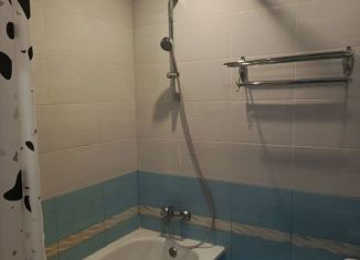 Сдаю 1-ком. квартиру, 38 м2, Йошкар-Ола, улица Петрова, 27, микрорайон Молодёжный