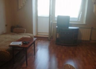 Продажа 3-ком. квартиры, 64.2 м2, поселок городского типа Шушенское, 4-й микрорайон, 15