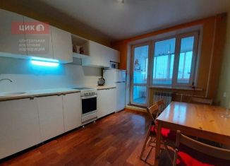 Продам 2-ком. квартиру, 67 м2, Рязань, Шереметьевская улица, 9