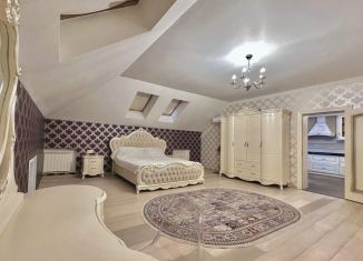 4-комнатная квартира в аренду, 180 м2, Татарстан, улица Нурсултана Назарбаева, 10