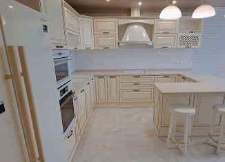 3-комнатная квартира на продажу, 81 м2, Краснодар, микрорайон Черемушки, улица Селезнёва, 104/1