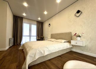 Продам 3-комнатную квартиру, 74 м2, Казань, Чистопольская улица, 61А