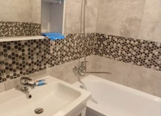 Сдаю 2-ком. квартиру, 60 м2, Саратов, Большая Садовая улица, 139/150