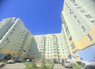 Аренда 2-ком. квартиры, 72 м2, Пенза, улица Кижеватова, 21