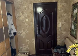 Продажа 2-ком. квартиры, 53.1 м2, Серов, улица Короленко, 23