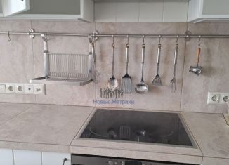 Продаю двухкомнатную квартиру, 36 м2, Мурино, Привокзальная площадь, 1Ак2