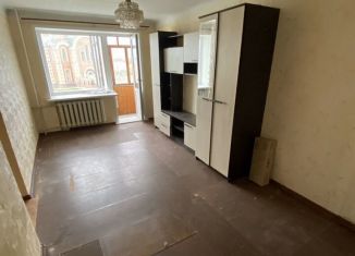 Продам 1-ком. квартиру, 32 м2, Березники, Советский проспект, 53