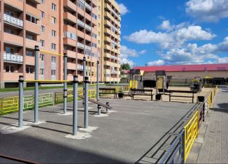 Продается 2-комнатная квартира, 40 м2, Тюмень, улица Голышева, 2к3