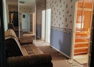 Продаю трехкомнатную квартиру, 68.2 м2, Санкт-Петербург, метро Рыбацкое, улица Дмитрия Устинова, 5