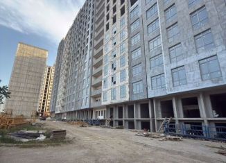 Продаю 3-ком. квартиру, 118.6 м2, Махачкала, улица Перова, 13Б