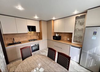 Двухкомнатная квартира на продажу, 50 м2, Бузулук, улица Кирова