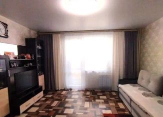 Продам 2-ком. квартиру, 65 м2, Челябинск, улица Клайна, 6