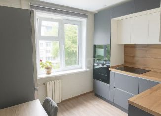 Продам двухкомнатную квартиру, 47.9 м2, Красноярский край, улица Побежимова, 13