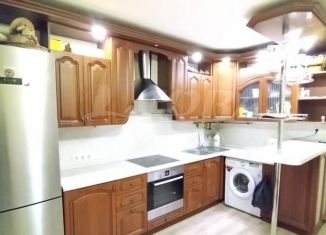 Продается 4-ком. квартира, 105.3 м2, Тюмень, улица Московский Тракт, 167