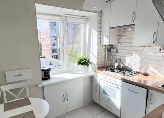 Продаю 2-комнатную квартиру, 41 м2, Череповец, Первомайская улица, 23