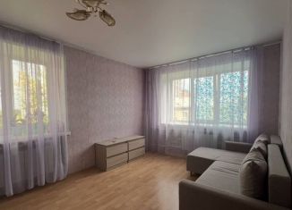 Сдаю в аренду 1-комнатную квартиру, 30 м2, Казань, улица Новаторов, 4