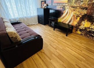 Сдам в аренду двухкомнатную квартиру, 50 м2, Татарстан, улица Хусаина Мавлютова, 22