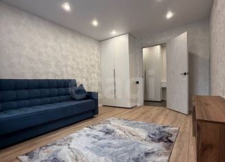 Продажа двухкомнатной квартиры, 49 м2, Тюмень, Холодильная улица, 84