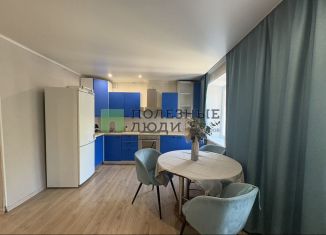 Продам четырехкомнатную квартиру, 78.4 м2, Чита, улица Балябина, 30