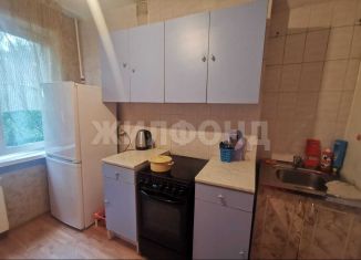 Сдаю в аренду 2-ком. квартиру, 52 м2, Новосибирск, улица Чехова, 273, Октябрьский район