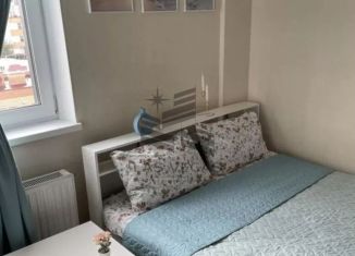 Сдам в аренду 1-комнатную квартиру, 50 м2, Казань, улица Четаева, 42А