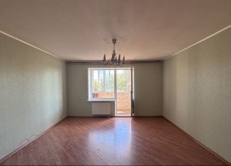 Продажа двухкомнатной квартиры, 70 м2, Смоленск, улица Черняховского, 25