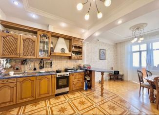 Продаю 5-ком. квартиру, 225 м2, Тула, улица Вересаева, 11