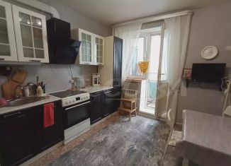 Сдача в аренду 1-комнатной квартиры, 42 м2, Тобольск, 15-й микрорайон, 23