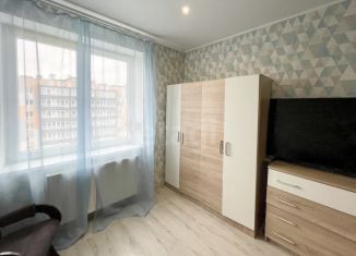 Продаю 2-ком. квартиру, 64.9 м2, Калининград, улица Старшины Дадаева, 70