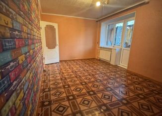 Продаю однокомнатную квартиру, 32 м2, Губкин, улица Кирова, 52А