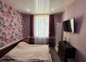 Продается двухкомнатная квартира, 42 м2, Брянск, улица Победы, 9