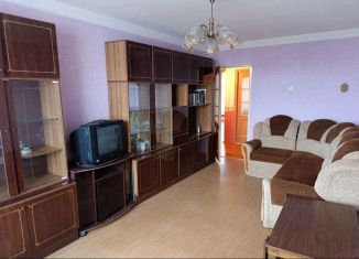 Продается двухкомнатная квартира, 52.1 м2, Гатчина, Рощинская улица, 15