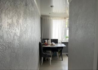 Продаю 2-ком. квартиру, 46.4 м2, Грозный, улица Л.И. Яшина, 4