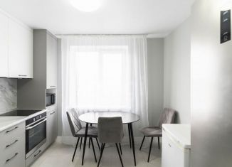 Продажа 2-комнатной квартиры, 50.7 м2, Тюмень, улица Моторостроителей, 1