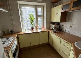 Трехкомнатная квартира на продажу, 129.3 м2, Иваново, улица Поэта Майорова, 18