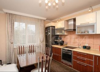 Продам 4-ком. квартиру, 105.4 м2, Тюмень, улица Московский Тракт, 161