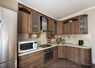 Сдам 2-ком. квартиру, 86 м2, Липецк, улица П.И. Смородина, 5