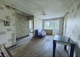 Продается 2-комнатная квартира, 41.3 м2, Бор, улица Максима Горького, 5