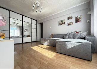 Четырехкомнатная квартира на продажу, 58.8 м2, Карелия, Строительная улица, 18