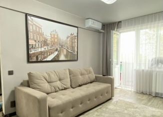 Продам трехкомнатную квартиру, 58.8 м2, Бийск, Приморская улица, 1